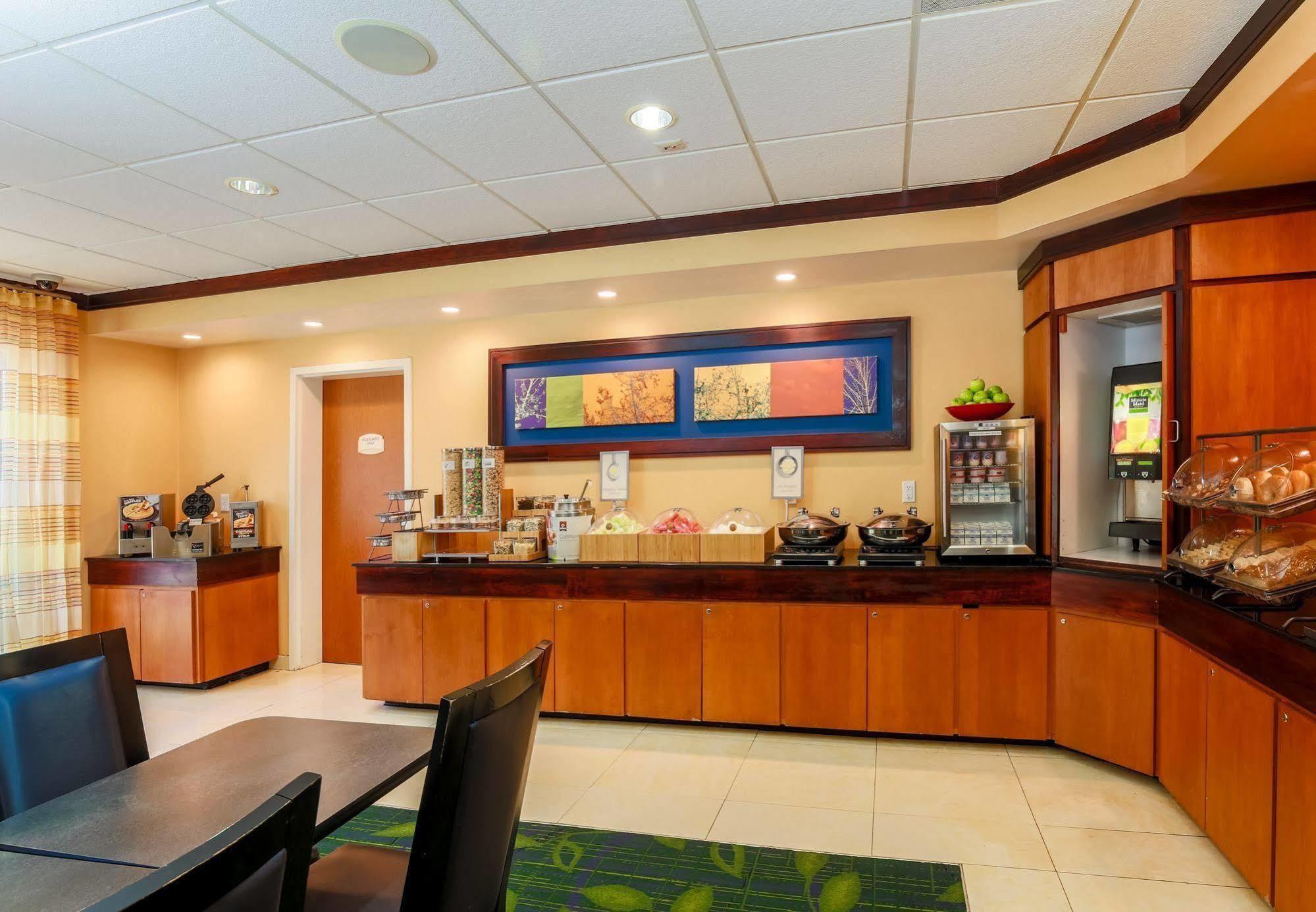 Fairfield Inn & Suites By Marriott מאוואה מראה חיצוני תמונה