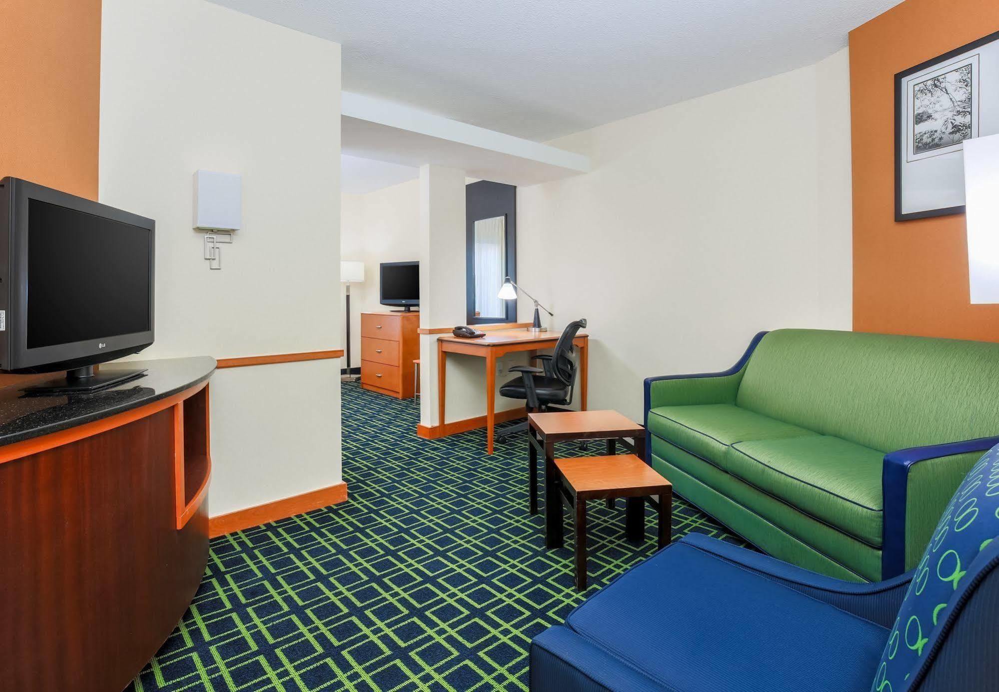 Fairfield Inn & Suites By Marriott מאוואה מראה חיצוני תמונה
